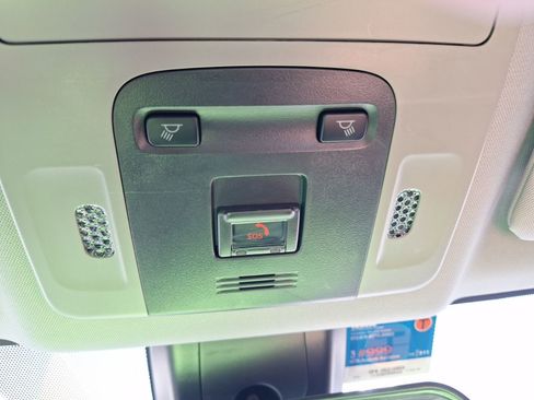 Used 2023 Toyota Camry LE image 28