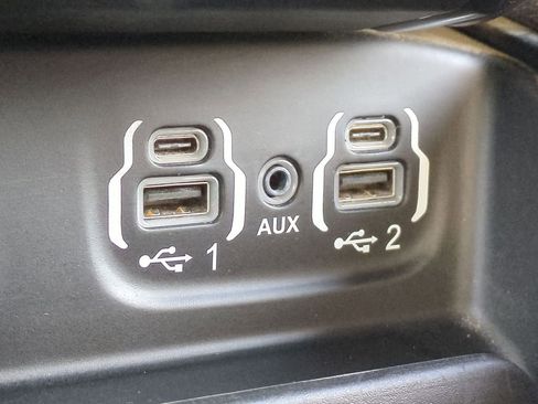 Used 2022 RAM 1500 Limited w/ Body-Colour Bumper Group image 34