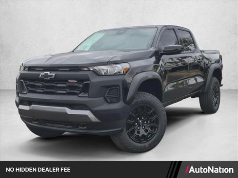 New 2026 Chevrolet Colorado Trail Boss w/ LPO, Bronce Accent Package AWD/4WD image 1