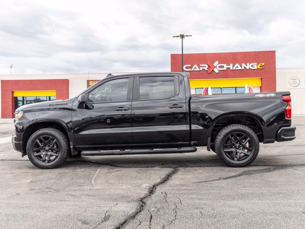 Used 2024 Chevrolet Silverado 1500 Custom w/ Turbomax Blackout Package AWD/4WD image 3