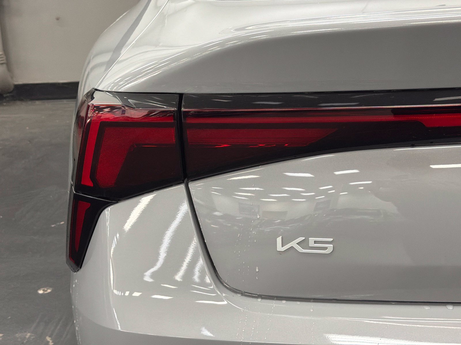 Used 2025 Kia K5 GT FWD image 14