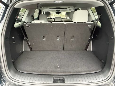 Used 2024 Hyundai Palisade SEL FWD image 15