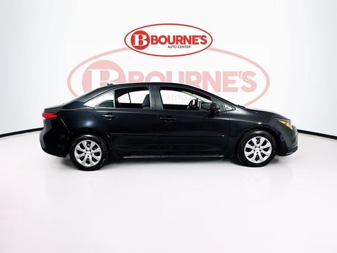 Used 2020 Toyota Corolla LE FWD image 9