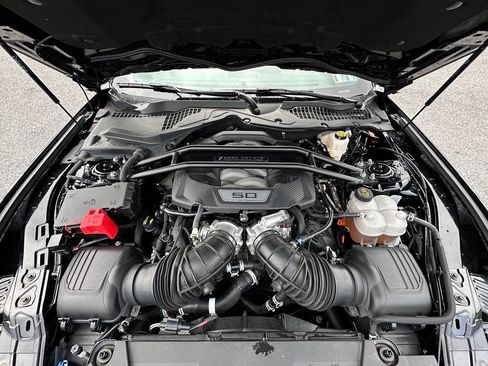 Used 2024 Ford Mustang GT RWD image 33