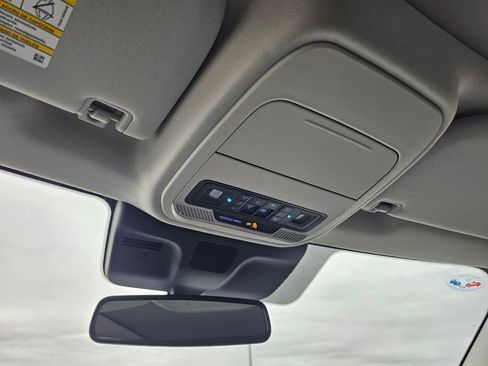 New 2026 Ford Expedition Active image 28