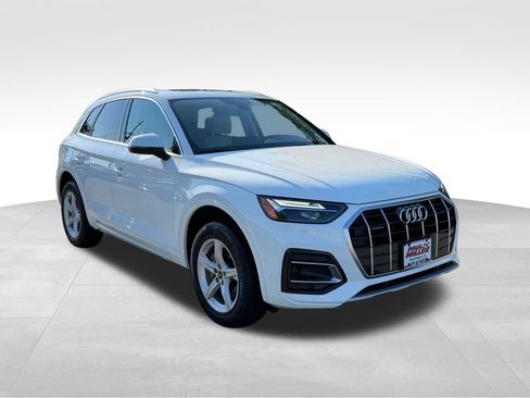 Used 2023 Audi Q5 2.0T Premium w/ Convenience Package AWD/4WD image 4