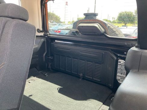 Used 2024 Jeep Wrangler Unlimited AWD/4WD image 10