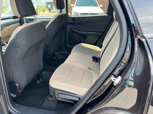 Used 2022 Ford Escape SE FWD image 15