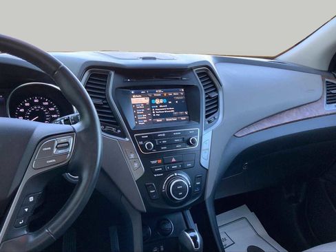 Used 2018 Hyundai Santa Fe Sport AWD/4WD image 7