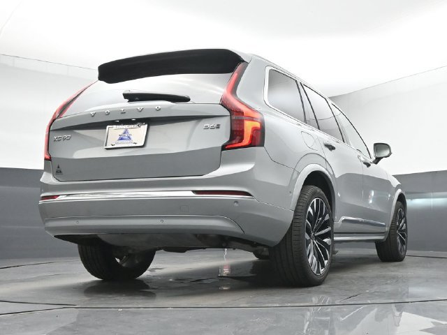 Used 2026 Volvo XC90 B6 Ultra AWD/4WD image 16
