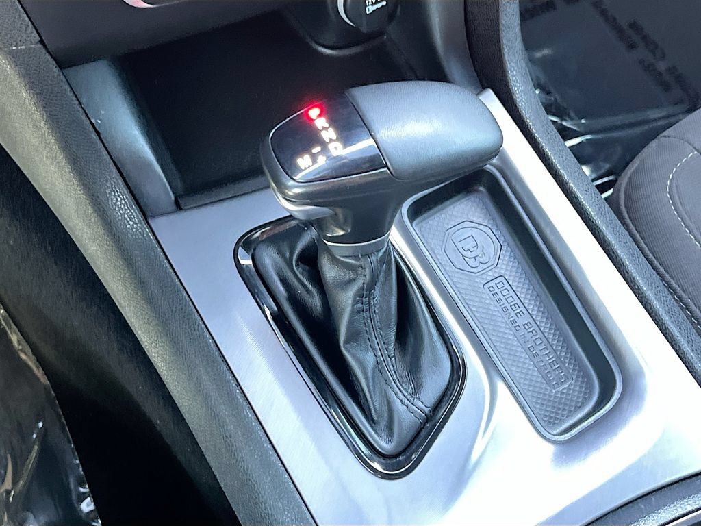 Used 2023 Dodge Charger SXT w/ Blacktop Package AWD/4WD image 16