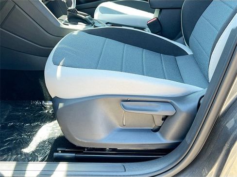 New 2025 Volkswagen Taos S image 18