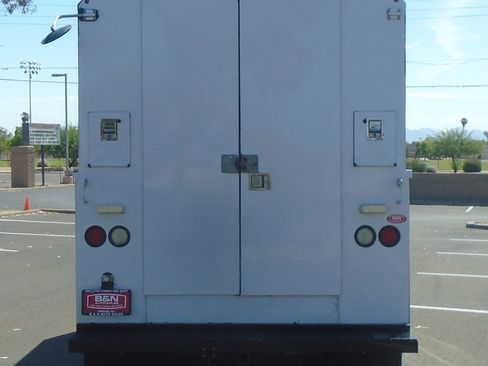 Used 2014 Ford E-350 and Econoline 350 Super Duty RWD image 4