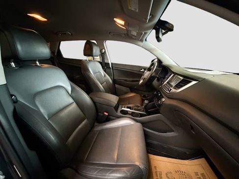 Used 2017 Hyundai Tucson SE Plus image 29