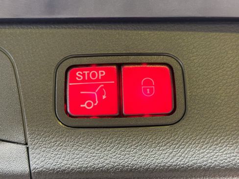 Used 2022 Mercedes-Benz GLC 300 GLC 300 image 13