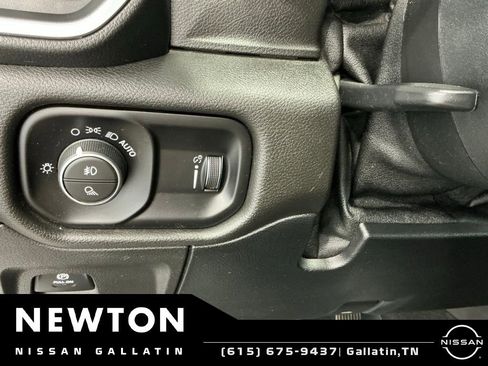 Used 2020 RAM 1500 Big Horn AWD/4WD image 33