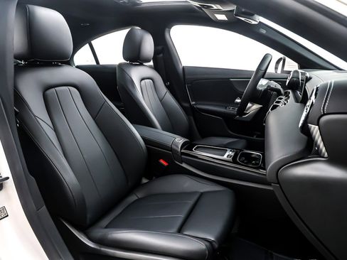 Certified 2025 Mercedes-Benz CLA 250 image 8