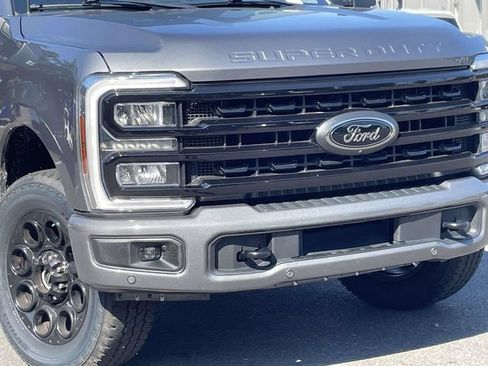 Certified 2024 Ford F250 Lariat w/ Lariat Ultimate Package AWD/4WD image 2