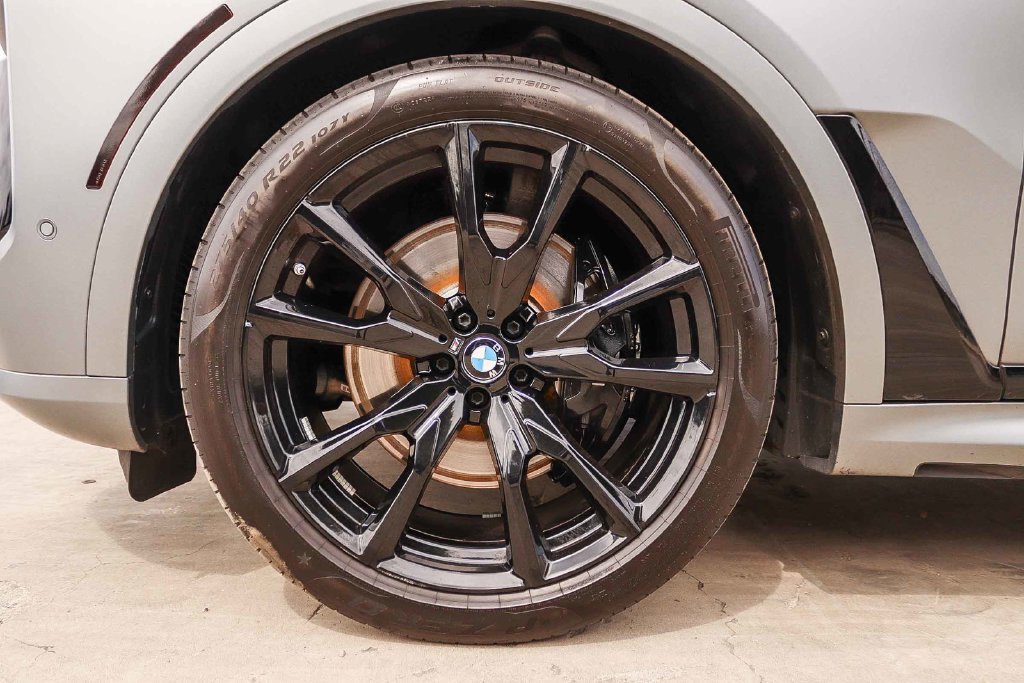 Used 2024 BMW X7 M60i w/ Executive Package AWD/4WD image 13