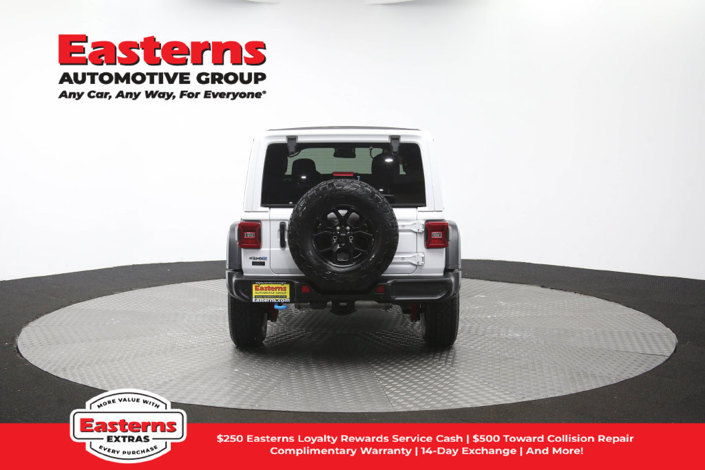 Used 2024 Jeep Wrangler Unlimited AWD/4WD image 41