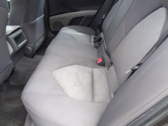 Used 2018 Toyota Camry LE FWD image 8