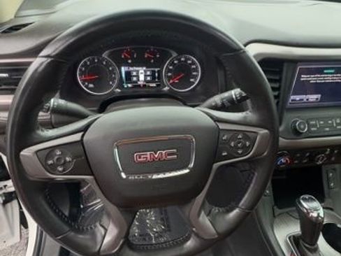 Used 2017 GMC Acadia SLT image 13