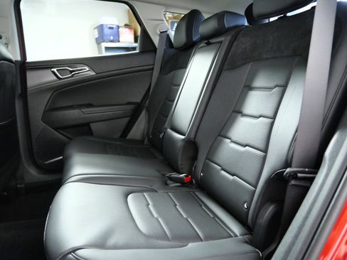 Used 2026 Kia Sportage SX FWD image 14
