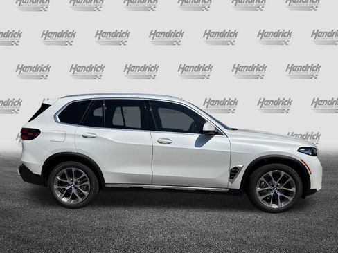 Used 2026 BMW X5 xDrive40i w/ Premium Package image 10