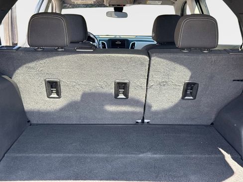 Used 2022 Chevrolet Equinox LT w/ Driver Convenience Package FWD image 13