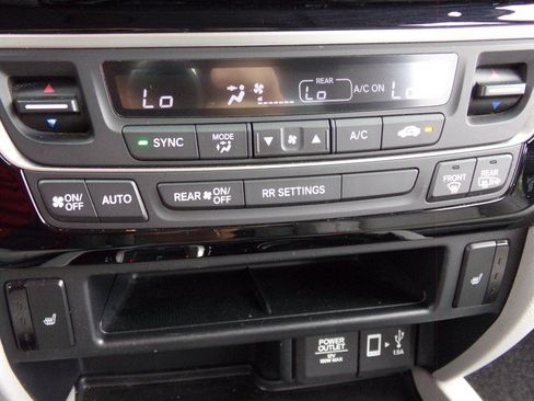 Used 2020 Honda Ridgeline RTL-E image 40