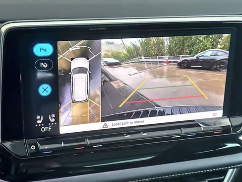 New 2026 Volkswagen Atlas SEL Premium R-Line image 18