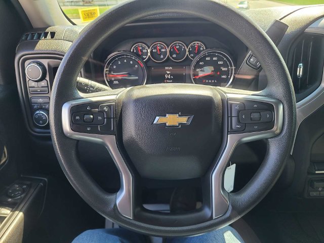 Used 2022 Chevrolet Silverado 2500 Custom w/ Custom Convenience Package AWD/4WD image 25