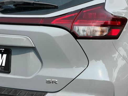 Used 2021 Nissan Kicks SR FWD image 27