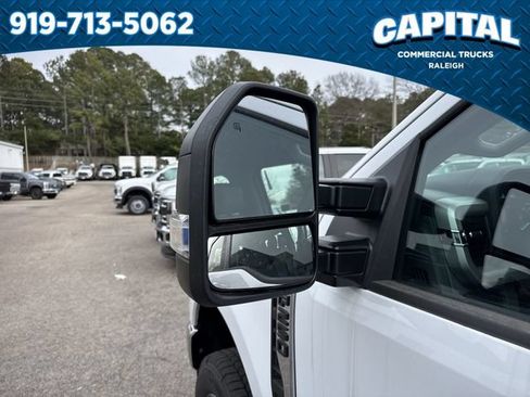 New 2026 Ford F250 XL w/ XL Chrome Package AWD/4WD image 12