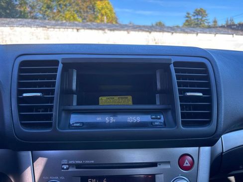 Used 2009 Subaru Outback 2.5i Special Edition image 25