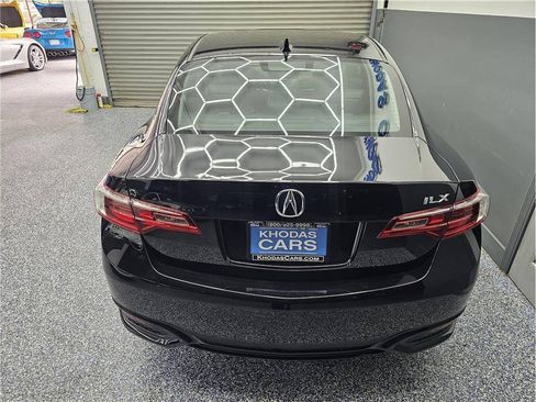 Used 2018 Acura ILX FWD image 4
