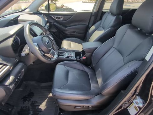 Used 2023 Subaru Forester Touring AWD/4WD image 11