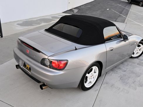 Used 2001 Honda S2000 image 31