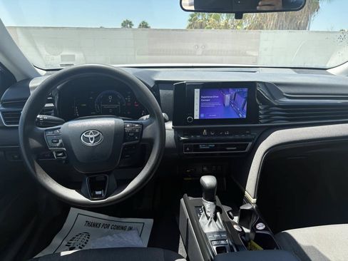 Used 2025 Toyota Camry LE FWD image 31