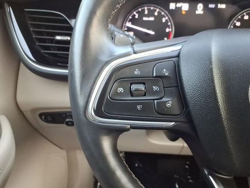 Used 2022 Buick Envision Avenir w/ Technology Package II image 36