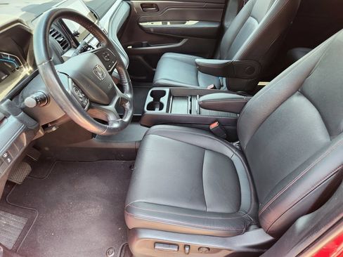 Used 2023 Honda Odyssey Sport image 14
