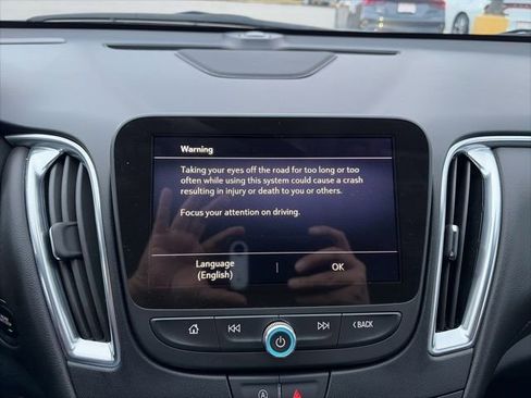 Used 2024 Chevrolet Malibu LT image 22