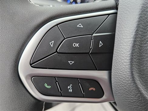 New 2026 Chrysler Pacifica Select image 27