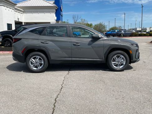 New 2026 Hyundai Tucson SE AWD/4WD image 8
