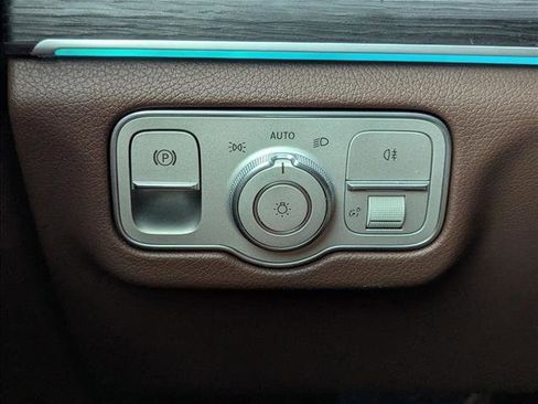 Used 2024 Mercedes-Benz GLE 450 4MATIC image 4