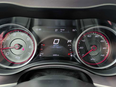 Used 2021 Dodge Charger SXT image 10