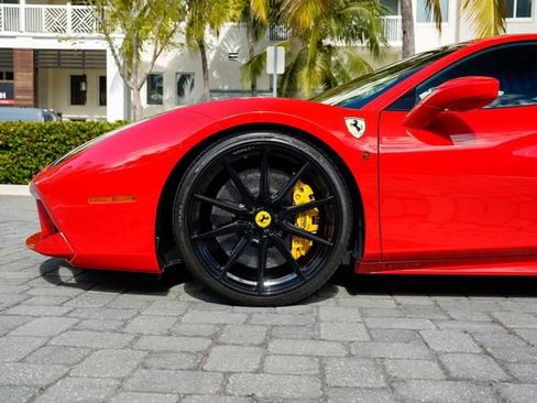 Used 2018 Ferrari 488 GTB image 13