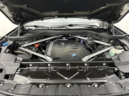 New 2026 BMW X5 xDrive40i w/ M Sport Package AWD/4WD image 20