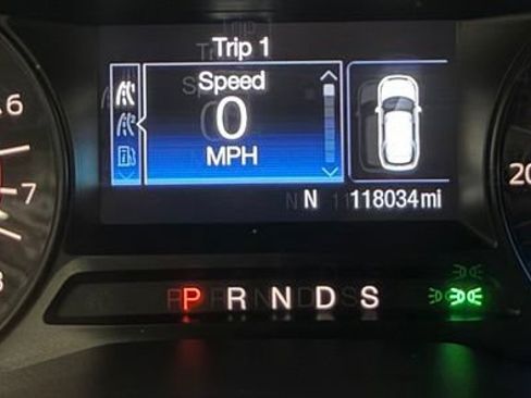 Used 2016 Ford Explorer XLT FWD image 16