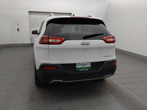 Used 2016 Jeep Cherokee Limited FWD image 6